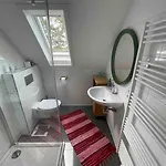 Gemuetliche Yoga-wohnung, Ruhig, & Stadionnaehe Apartment *