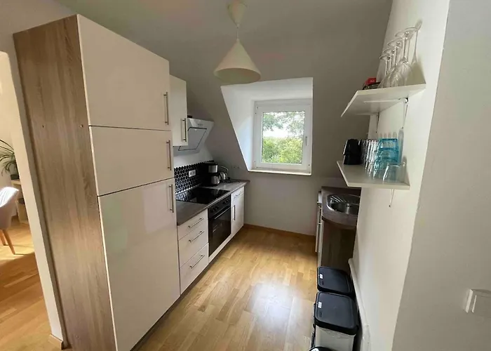 Gemuetliche Yoga-wohnung, Ruhig, & Stadionnaehe