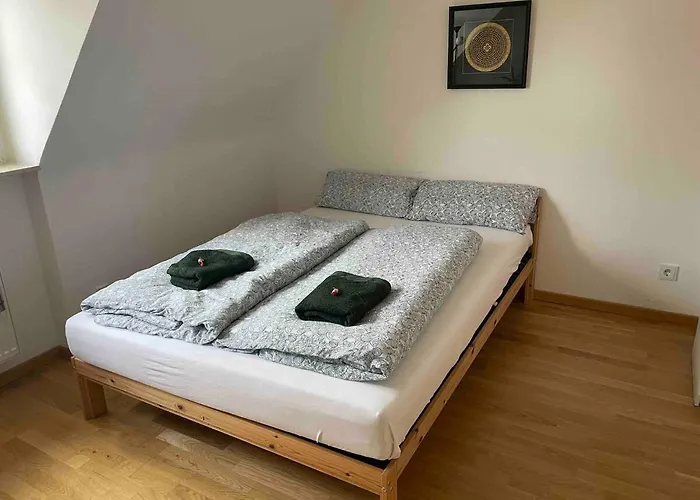 Gemuetliche Yoga-wohnung, Ruhig, & Stadionnaehe Appartement *