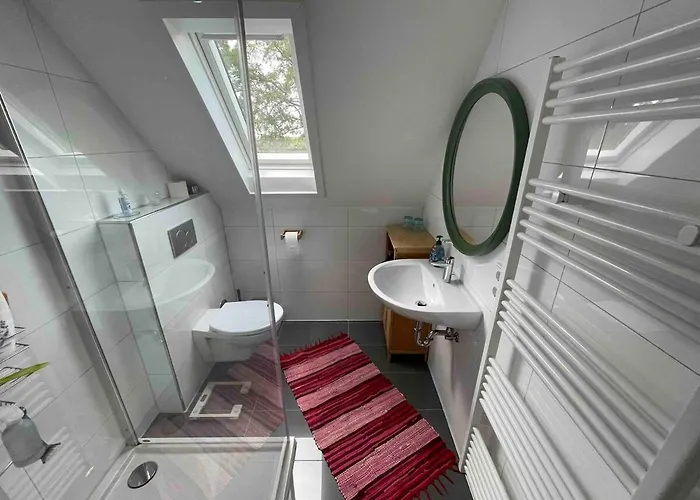 Gemuetliche Yoga-wohnung, Ruhig, & Stadionnaehe Appartement *